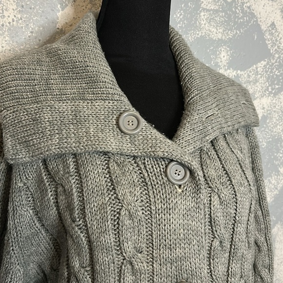 Susan Ess Grey Cable-Knit Cardigan Sweater size L - Picture 2 of 7